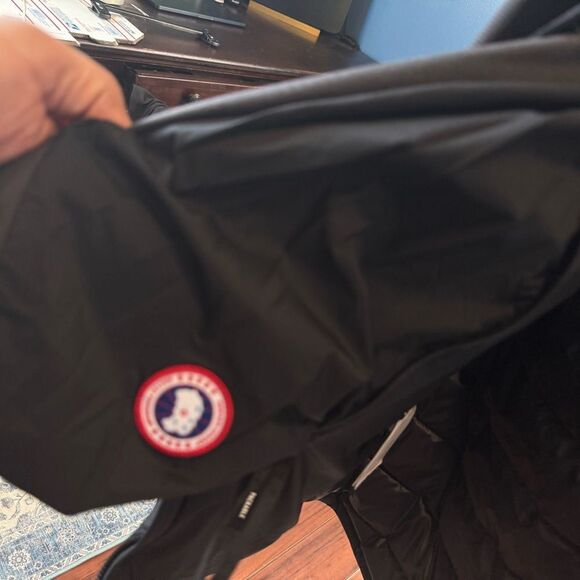 Men's CANADA GOOSE LODGE HOODED JACKET Lg - Picture 6 of 10